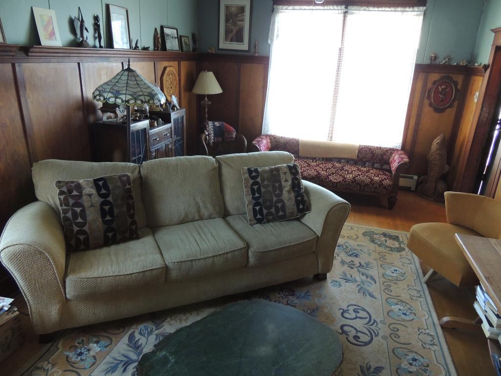 Historical Guest House Whitehorse Bagian luar foto