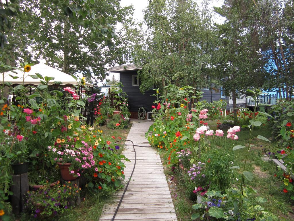 Historical Guest House Whitehorse Bagian luar foto