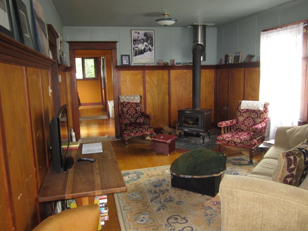 Historical Guest House Whitehorse Bagian luar foto