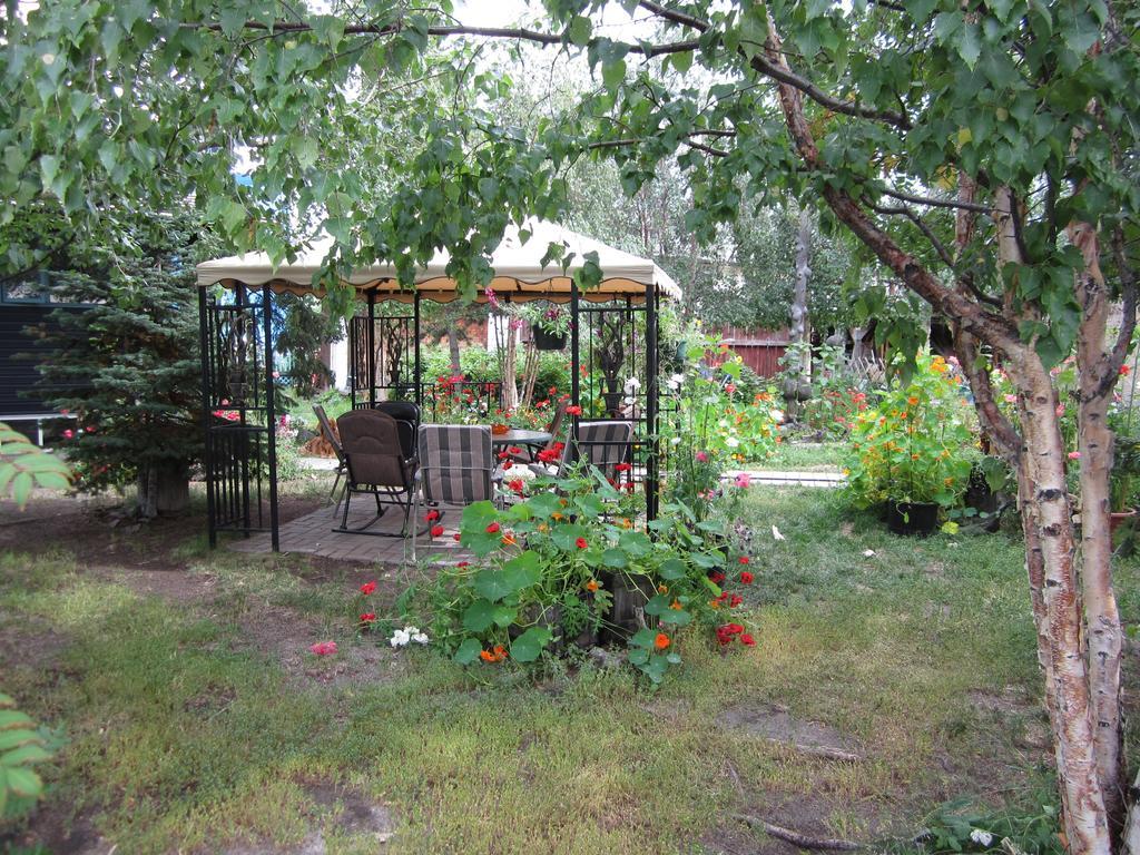 Historical Guest House Whitehorse Bagian luar foto