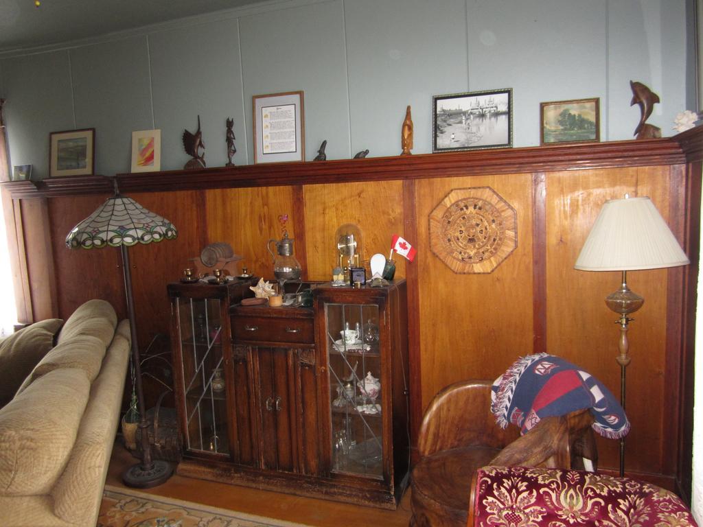 Historical Guest House Whitehorse Bagian luar foto