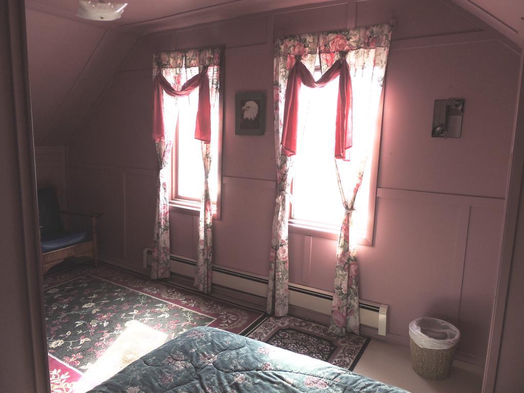 Historical Guest House Whitehorse Bagian luar foto